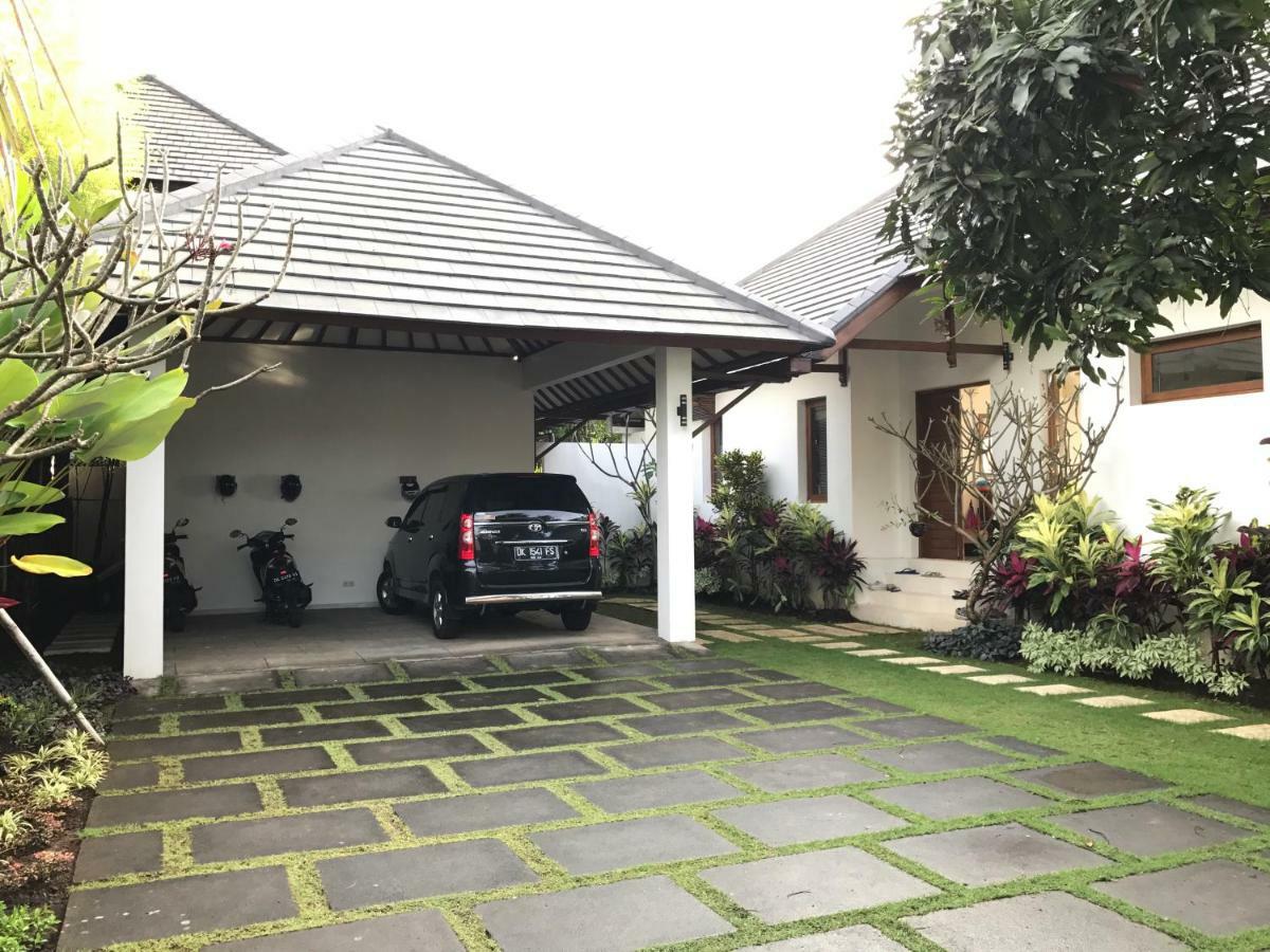 Villa Putih Lovina Exterior foto